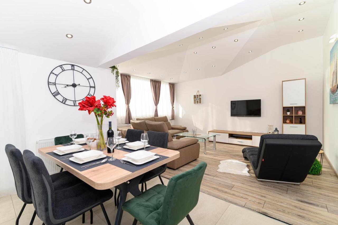 Appartement Loni à Trogir Extérieur photo
