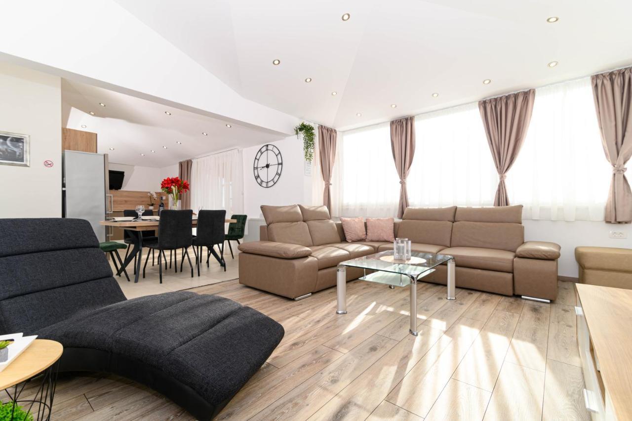 Appartement Loni à Trogir Extérieur photo